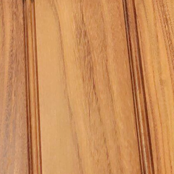 Profile Picture of Angela Khammo (@angela_khammo) on Poshmark