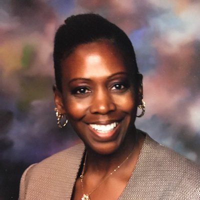 Profile Picture of Vivien P. Mott (@VivPat) on Twitter