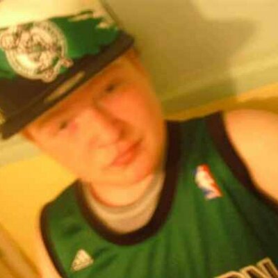 Profile Picture of Cole Roberts (@@Tisa_Bomber) on Twitter