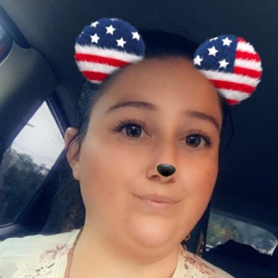 Danielle - Twitter Profile Picture of Danielle (@Dani_Russ42) on Twitter