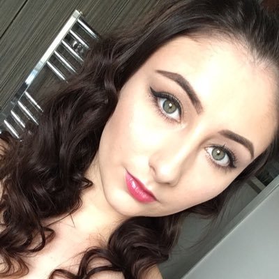 Profile Picture of Joanne Mullins (@JoanneMullinsxo) on Twitter