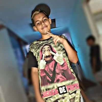 Profile Picture of Richard Simões (@RichardSimes12) on Twitter