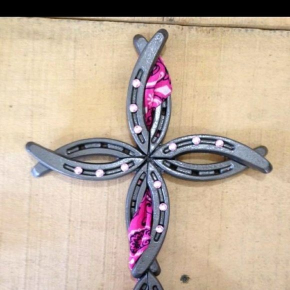 Profile Picture of Ruby Hoggan (@mamaruby) on Poshmark