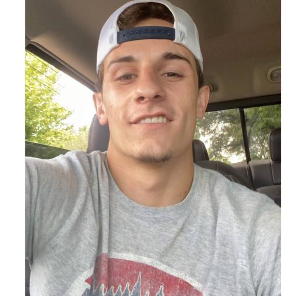 Profile Picture of Collin Robertson (@cjizzlehizzle) on Poshmark