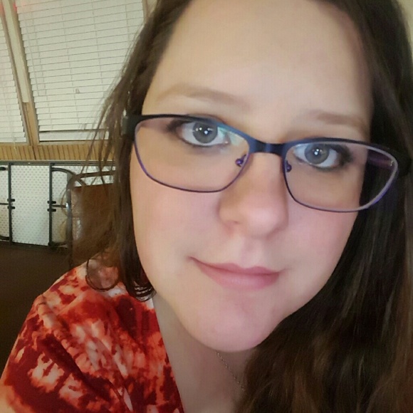 Profile Picture of Janet Foley (@mefoley30) on Poshmark
