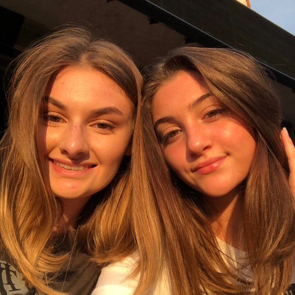 Profile Picture of Malorie Magnone (@mmagnone) on Poshmark