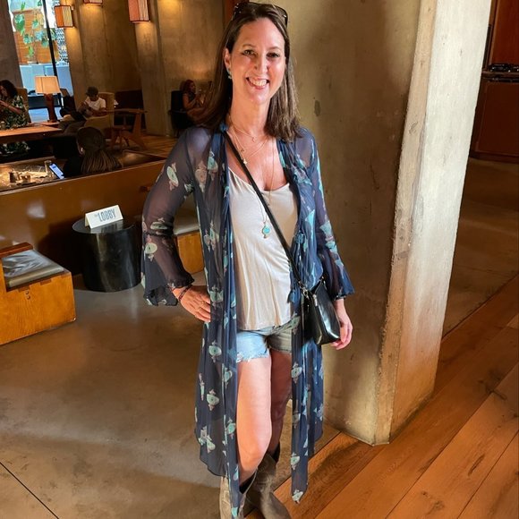 Profile Picture of Shawn Michelle (@shawnmichell388) on Poshmark