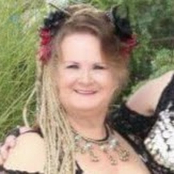 Profile Picture of Tanya Neeley (@tanya5353) on Poshmark