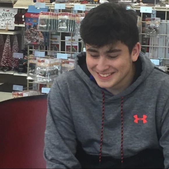 Profile Picture of Jayson Goldstein (@jaysongoldstein) on Poshmark