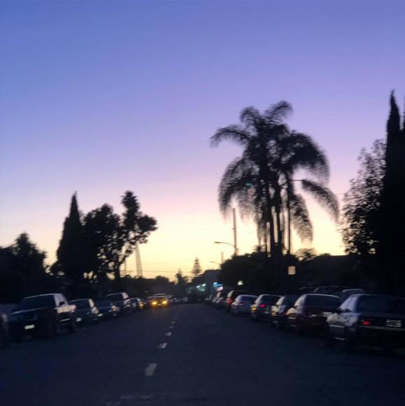 Profile Picture of Eli Leon (@eli_castellanos) on Poshmark