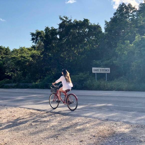 Profile Picture of Risé Hirahara (@toy2play) on Poshmark