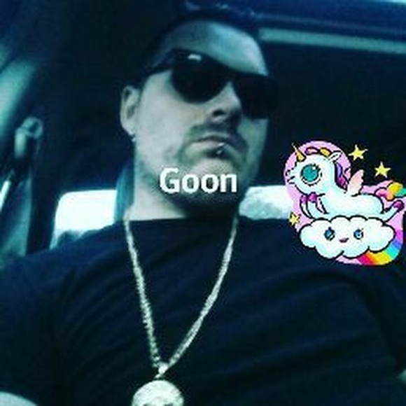 Profile Picture of Daniel Drennen (@unicornmas88) on Poshmark