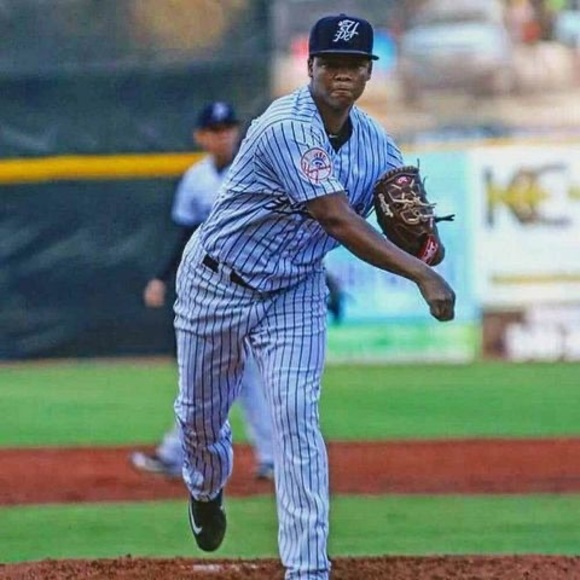 Profile Picture of Daniel Ramos (@dr3360050) on Poshmark