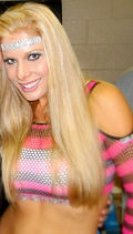 Profile Picture of Krissy Vaineon Wikipedia