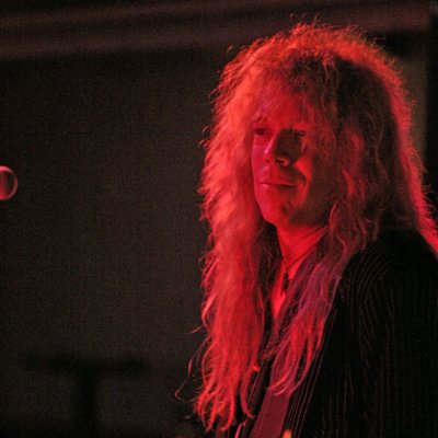 Profile Picture of Steven Shell (@shellshockrocks) on Twitter