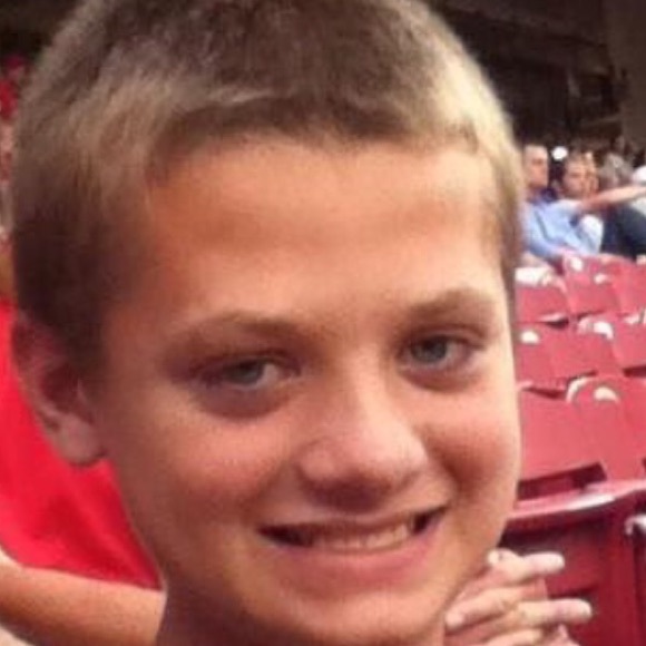 Profile Picture of Adam Robb (@amrobb23) on Poshmark