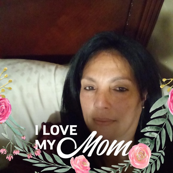 Profile Picture of Mirian Cuki (@maria033030) on Poshmark