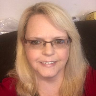 Profile Picture of Kim Stearman Massey (@kareece1970) on Twitter