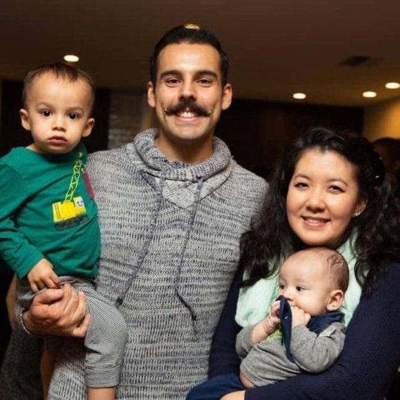 Profile Picture of Leonardo Pinedo (@pinedo21) on Poshmark