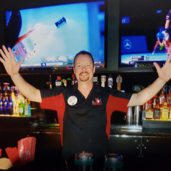 Profile Picture of Dave Simpson (@breakabolt) on Poshmark