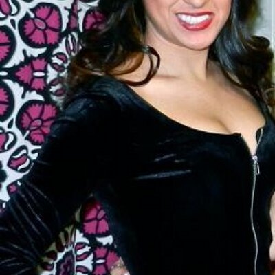 Profile Picture of Jamie Larsen (@jamie6194) on Twitter