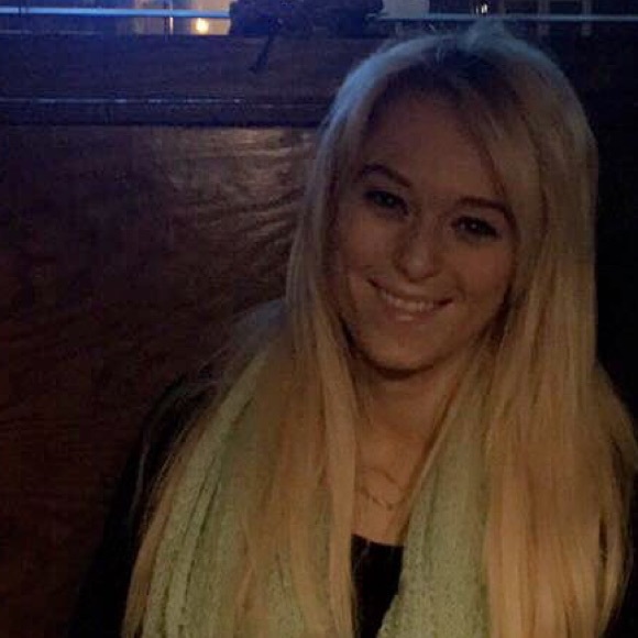 Profile Picture of Meg Bugajski (@mbugajski) on Poshmark