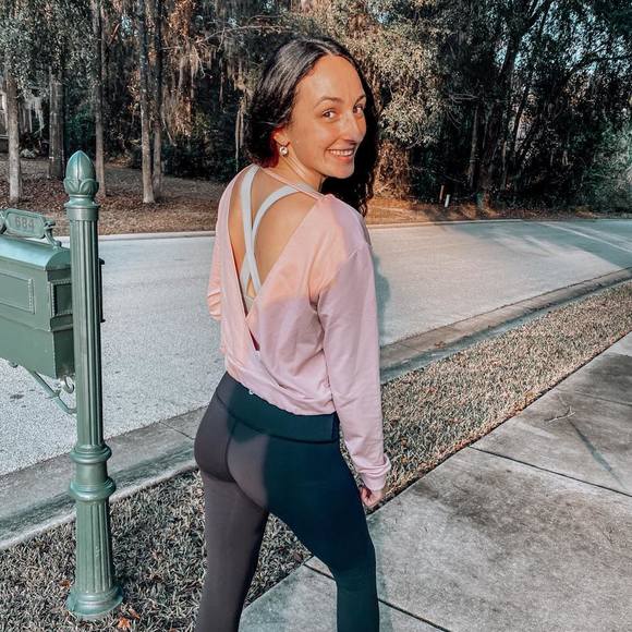 Profile Picture of Alex Lahaye (@alex_lahaye) on Poshmark