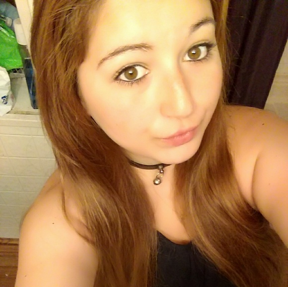 Profile Picture of Amber Conefrey (@amber_conefrey) on Poshmark