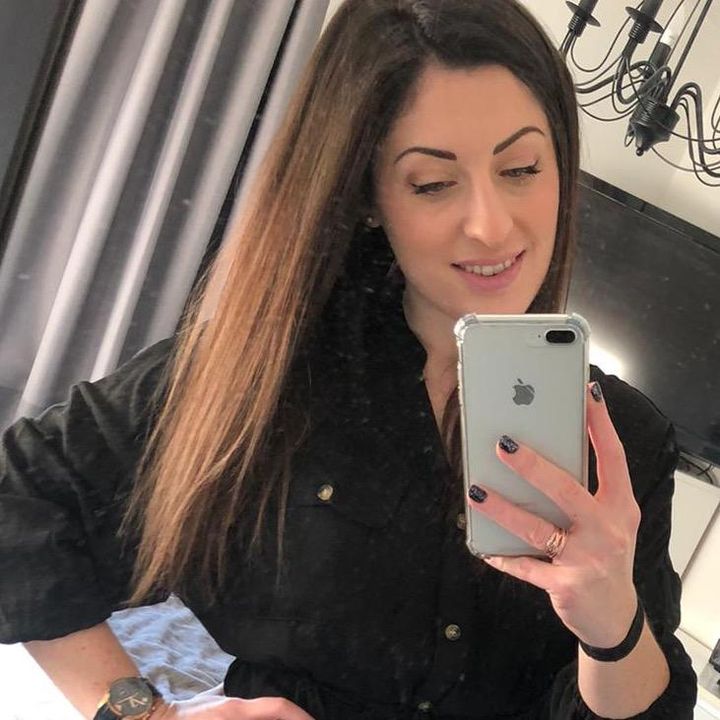 Profile Picture of Stacie Claire (@stacieclaire) on Tiktok