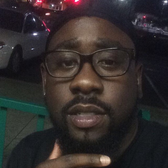 Profile Picture of Akeem Jackson (@keemdolla) on Poshmark