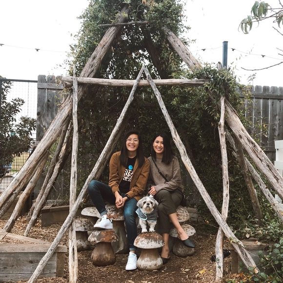 Profile Picture of Florence Nguyen (@floor_antz) on Poshmark