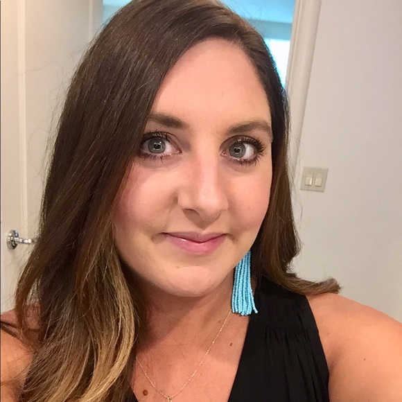 Profile Picture of Emily Pfantz (@epfantz) on Poshmark