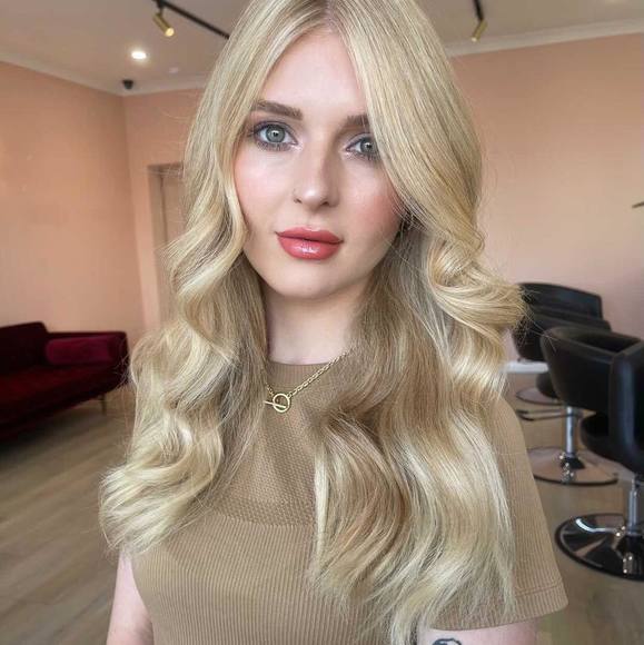 Profile Picture of Brooke Nugent (@brooken97) on Poshmark