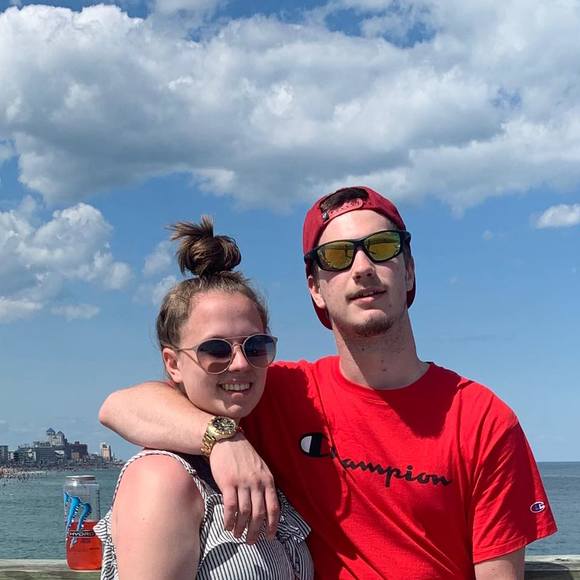 Profile Picture of Tyler Thomson (@tthomson23) on Poshmark