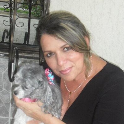 Profile Picture of Vicky Cardona (@vickycardona3) on Twitter