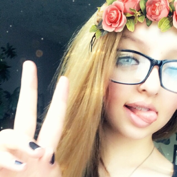 Profile Picture of Capri Gregston (@bear_bear01) on Poshmark