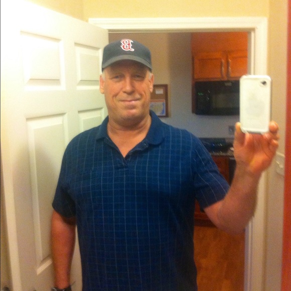 Profile Picture of William Smart (@cajunb12) on Poshmark