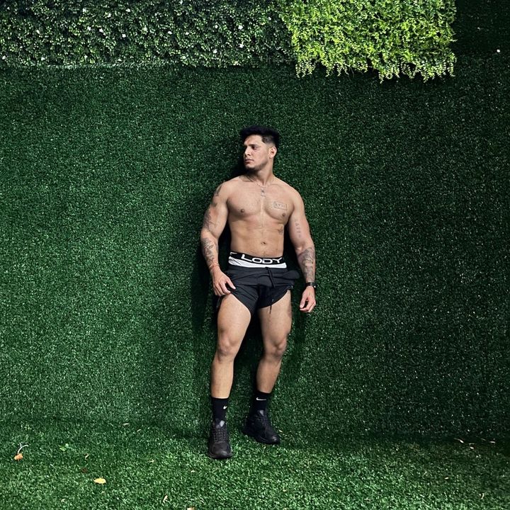 Profile Picture of Alexander🦋💎 (@tonydrooz) on Tiktok