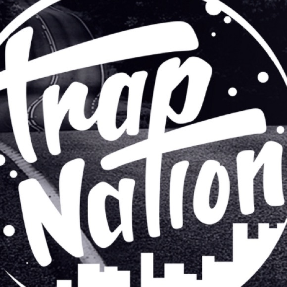 Profile Picture of Daniel Ranney (@continue01) on Poshmark