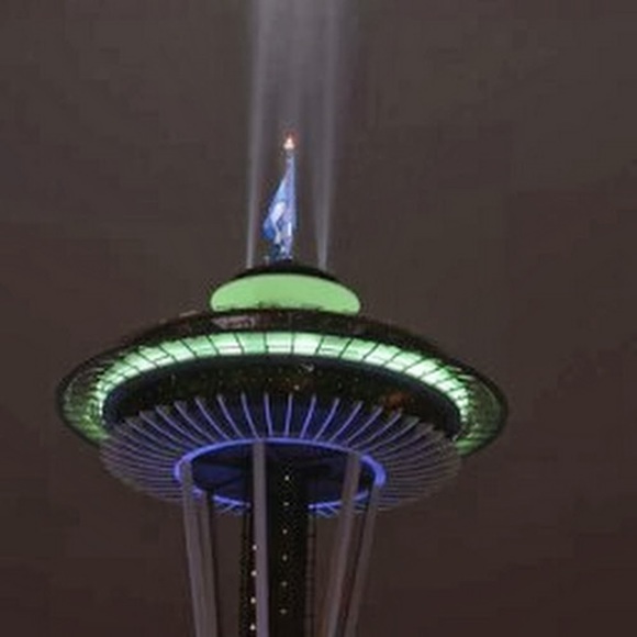 Profile Picture of Rene Alvarez (@alvarezrene3) on Poshmark