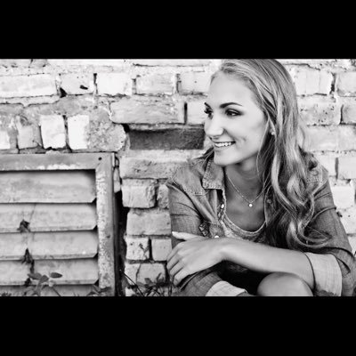 Profile Picture of Jasmyne Morris (@JasmyneBuddy) on Twitter