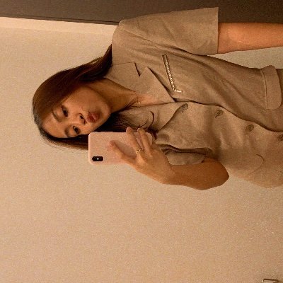 Profile Picture of Dua Tita (@sofiabarrion) on Twitter