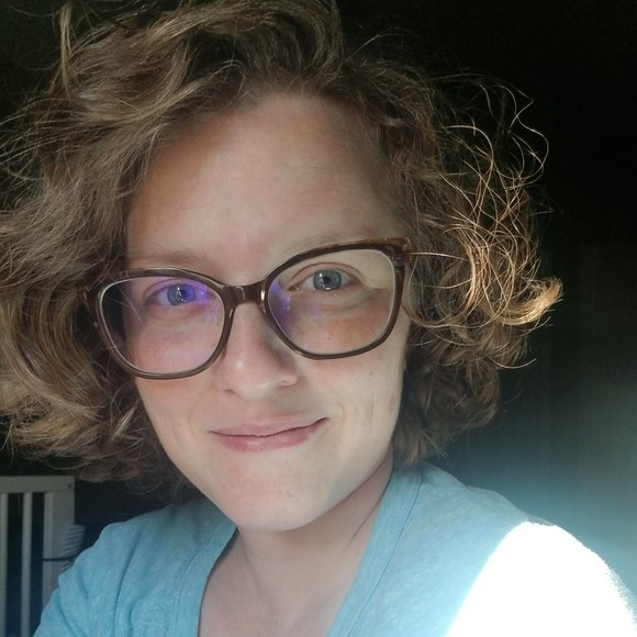 Profile Picture of Jenn Rimbey (@jennrimbey) on Poshmark