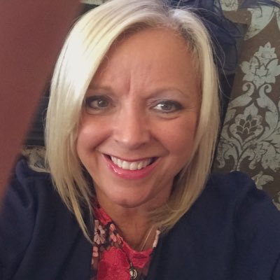 Profile Picture of Michelle Larkin (@mishlarkin63) on Twitter