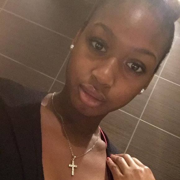 Profile Picture of Jasmine Stokes (@jazzy_14300) on Poshmark