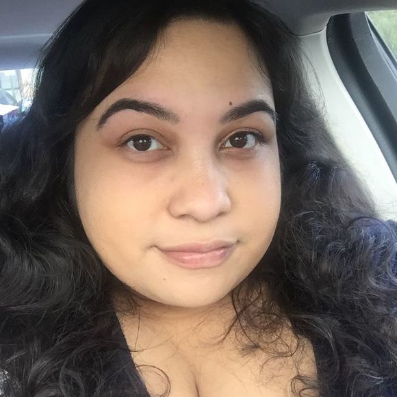 Jasmine Beguesse - Poshmark Profile Picture of Jasmine Beguesse (@coolpokemongirl) on Poshmark