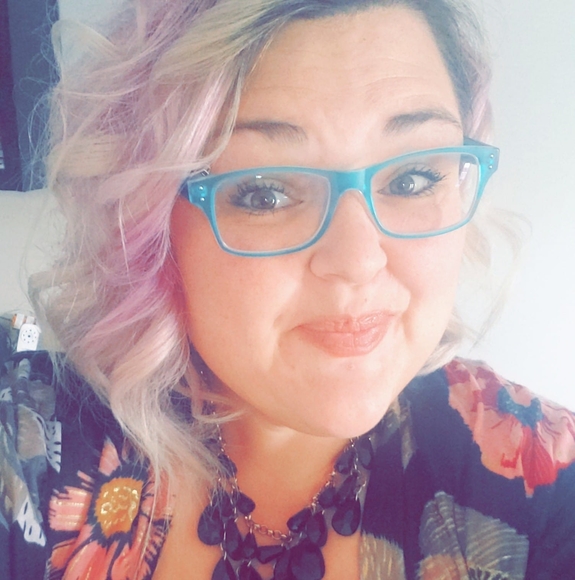 Profile Picture of Amber Monk (@kynsmama09) on Poshmark