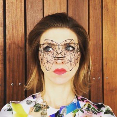 Profile Picture of Danielle Long (@playinghooky) on Twitter