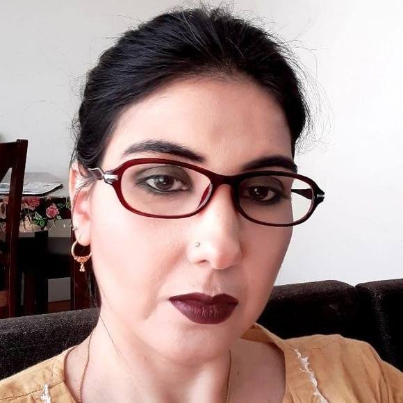 Profile Picture of Shazia Haq (@sh_arif_11) on Poshmark