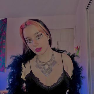 Profile Picture of Haley Jones (@Haley-Jones) on Facebook